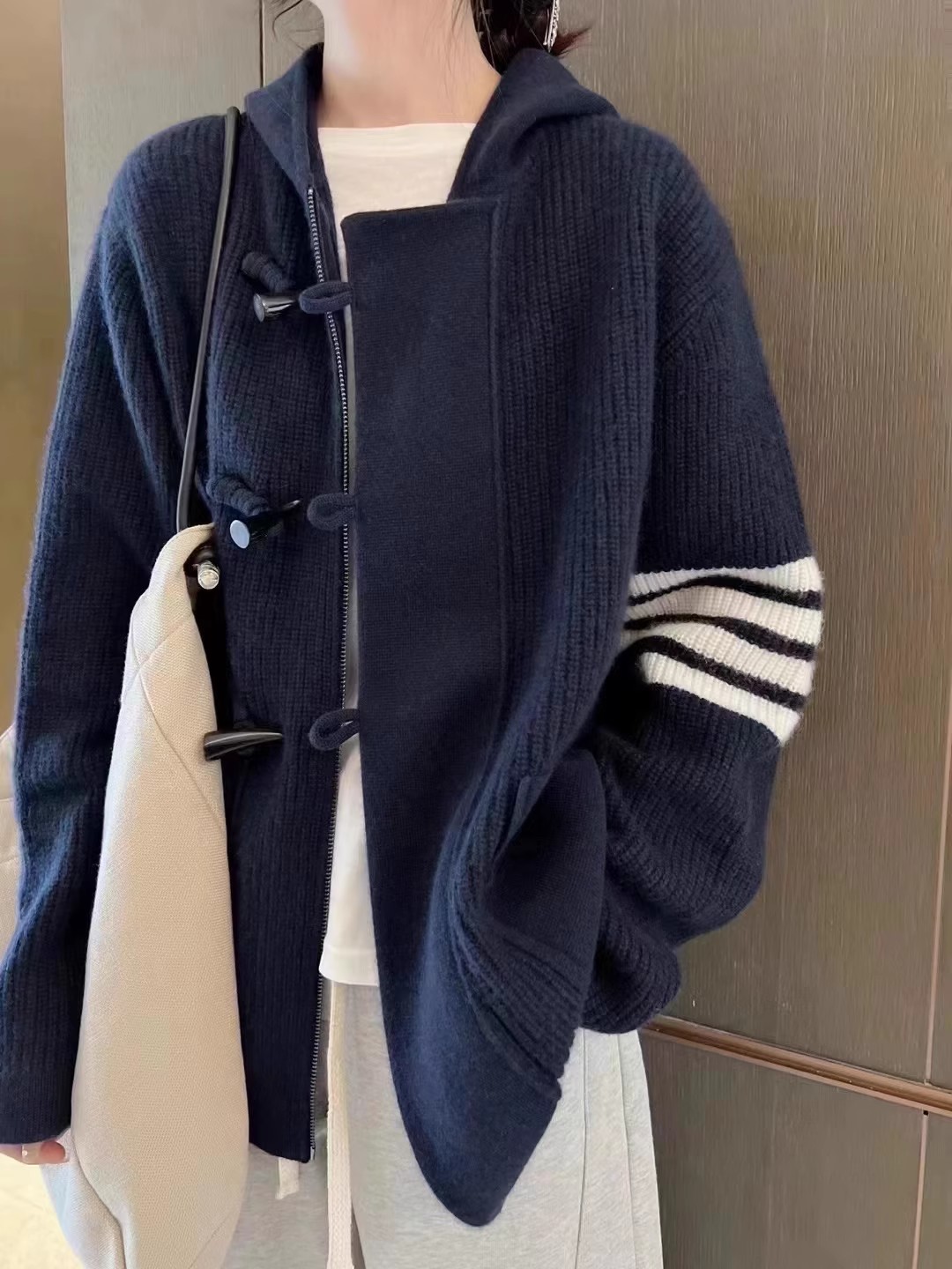 Wool Coat Peacoat - Cardigã de malha com capuz TB
